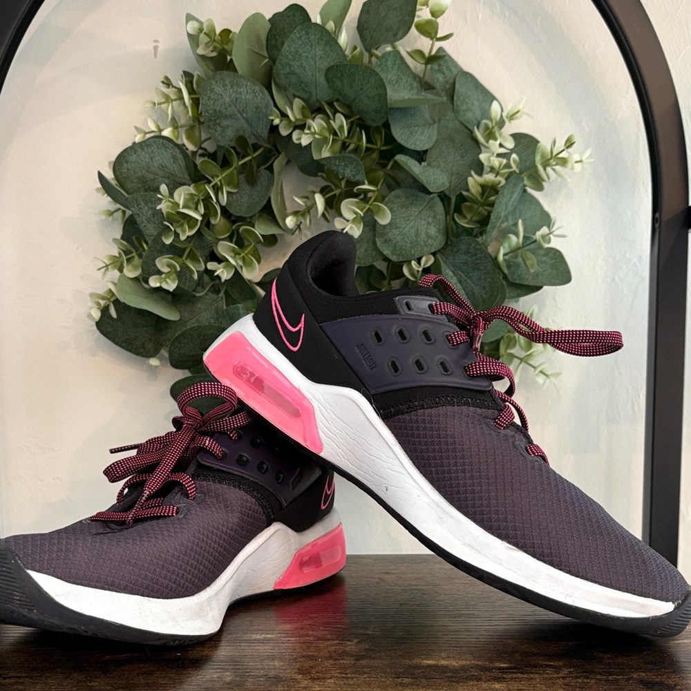 Nike Air Max Bella Sneakers